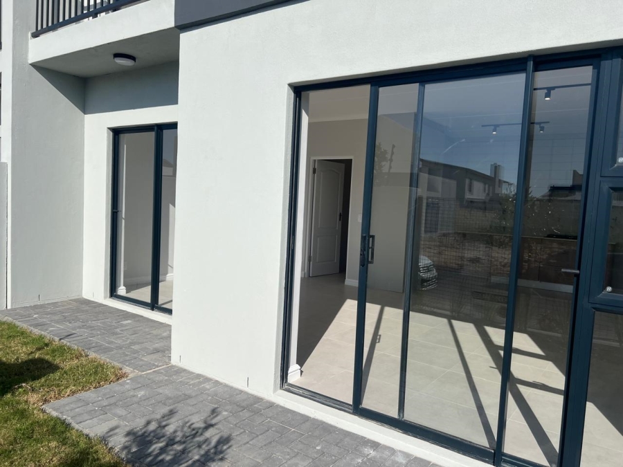  Bedroom Property for Sale in Sandown Western Cape